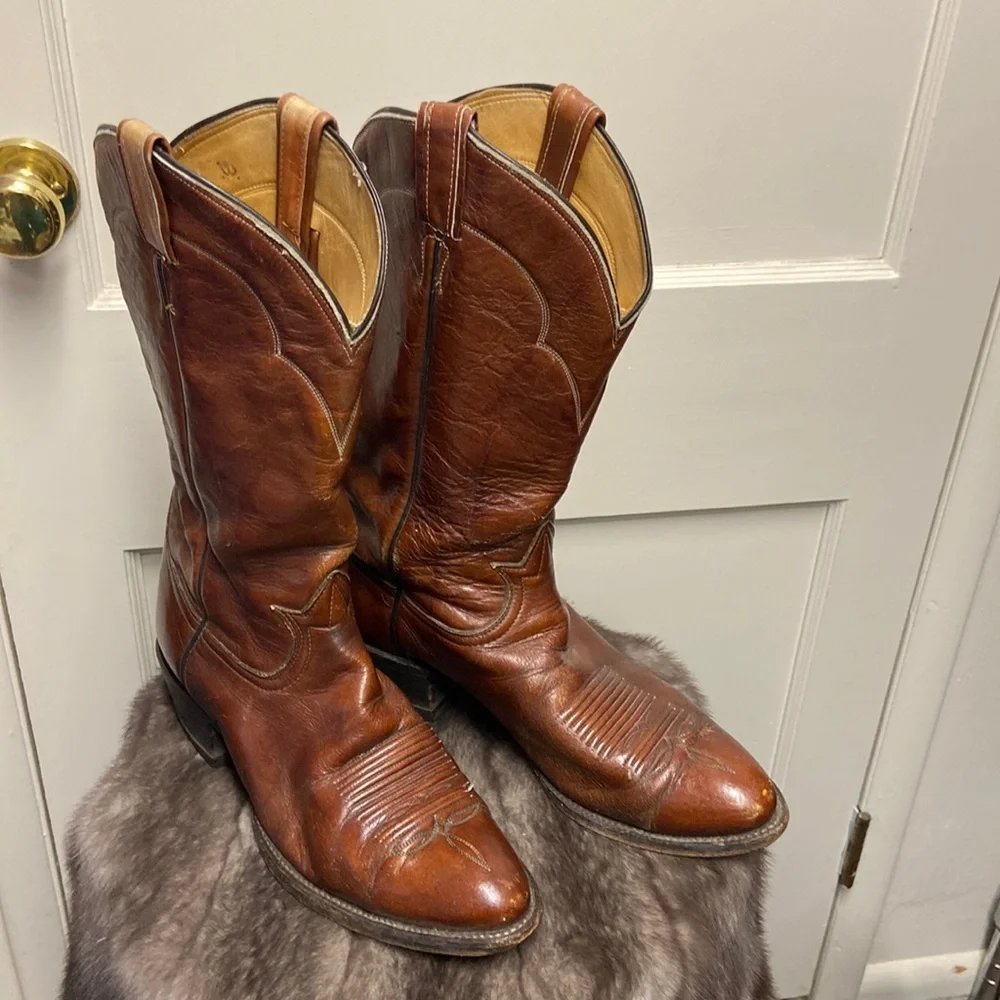 Vintage Tony Lama Brown Boots sz 9 - Picture 1 of 9